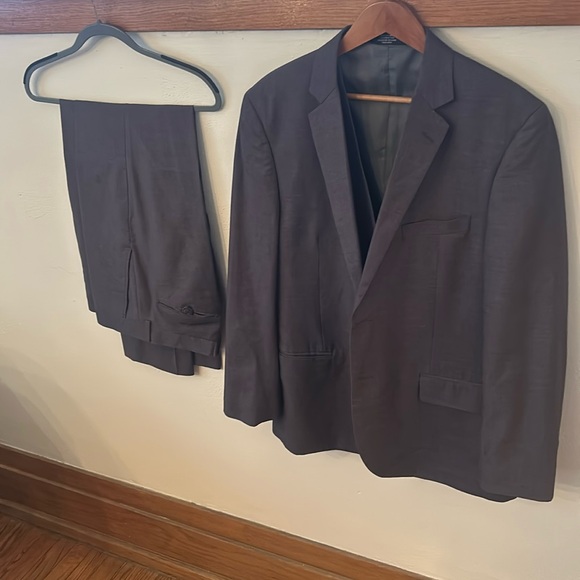 Pronto Uomo Italian Men’s 3-Piece SuitSize 42R